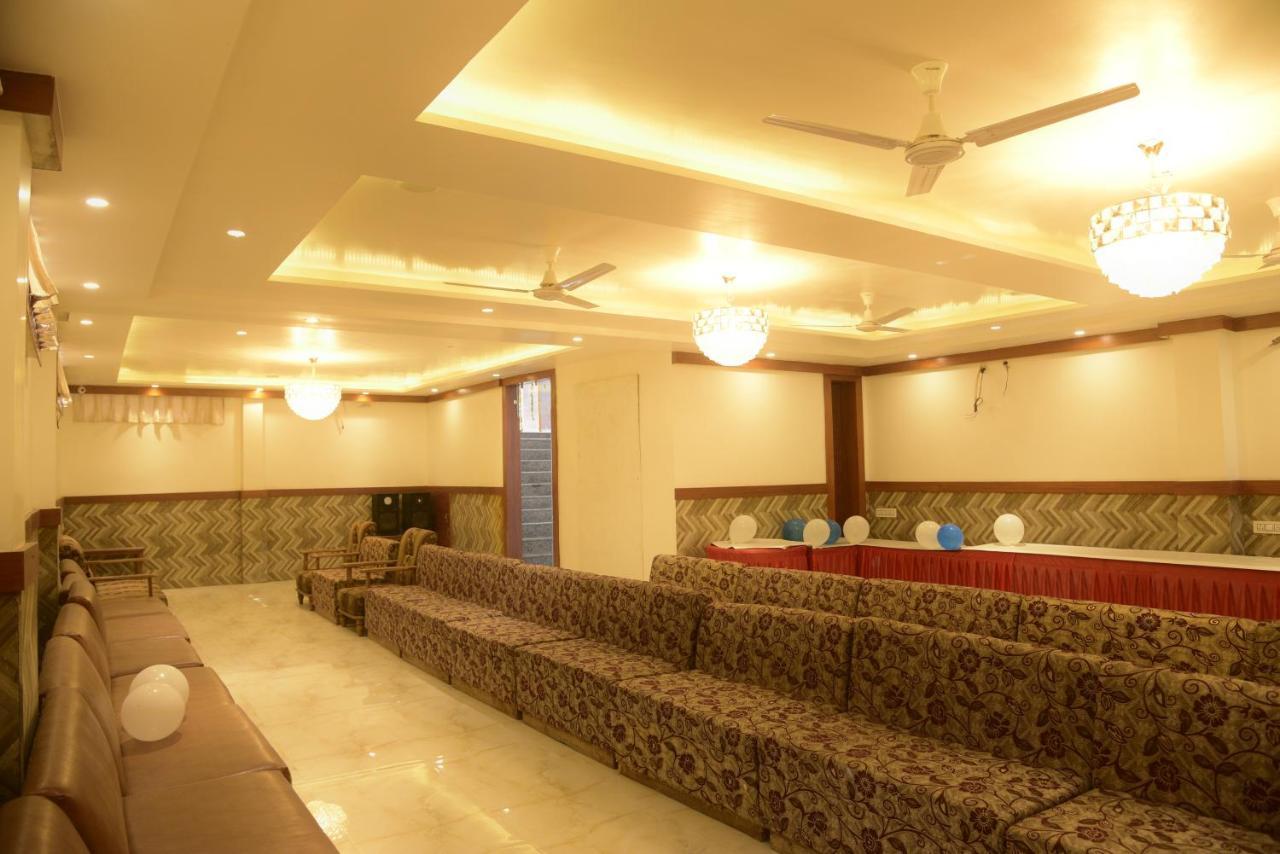 Hotel Le Cypress Барейли Екстериор снимка